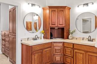 18-masterbath-vanity-sinks-good