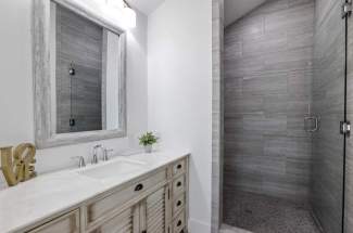 Farmhouse Bathroom