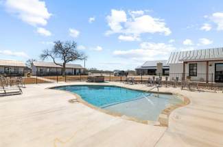 Pool and Suite/Cottage View