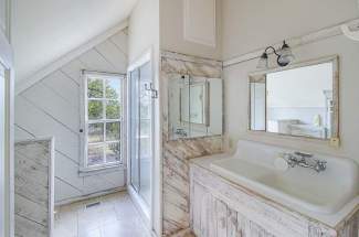 Master bath 1