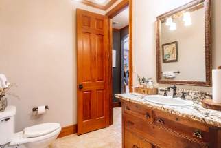 Gentleman's lounge bathroom