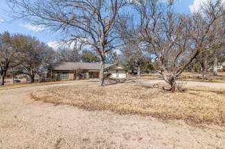 Front yard with circle drive