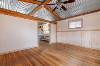 Guest house bedroom