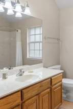 12-Guest-Bath