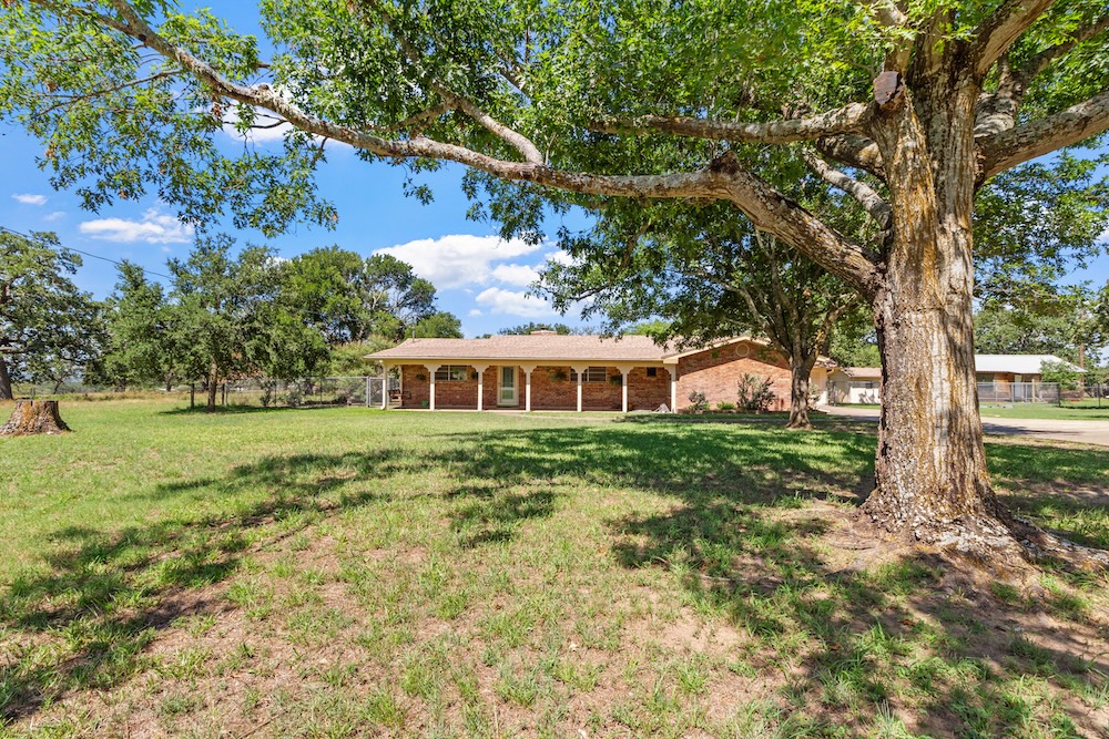 1144 Knopp School Road Fredericksburg TX Home for Sale