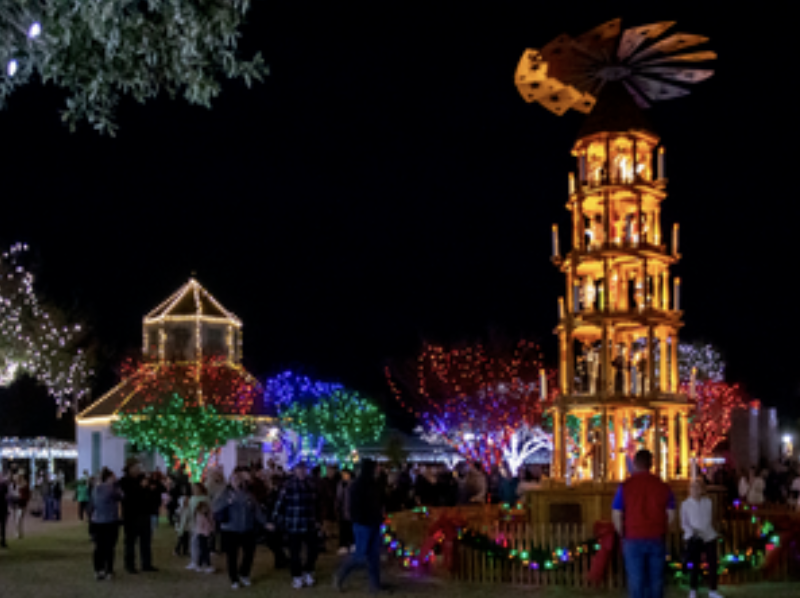 Christmas tree lighting & parade